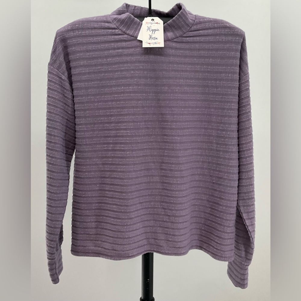 Hippie Rose Women’s Sweater Size Medium Lilac New With Tags